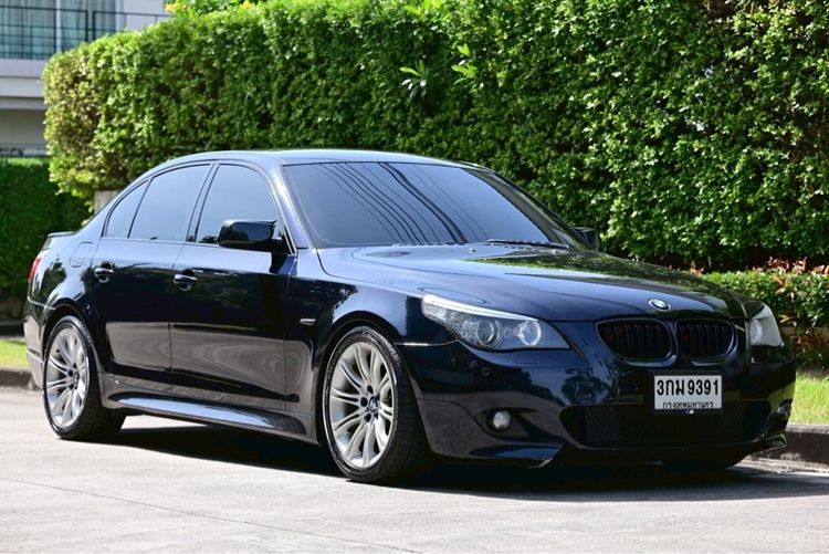 รถ BMW Series 5 525i สี ดำ