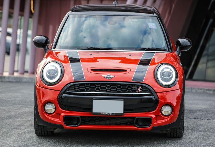 Mini COOPER 5 DOOR HATCH 2020 2.0 S Sedan เบนซิน ไม่ติดแก๊ส เกียร์อัตโนมัติ ส้ม รูปที่ 3