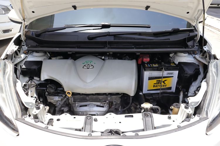 Toyota Sienta 2017 1.5 G Sedan เบนซิน ไม่ติดแก๊ส เกียร์อัตโนมัติ ขาว รูปที่ 2