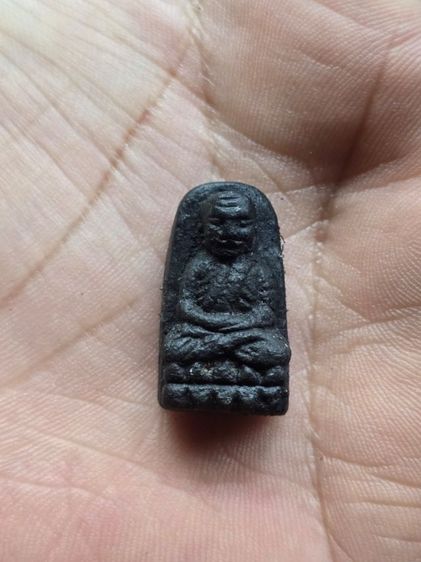 ทวด ว่าน 24 พิมพ์พระรอด