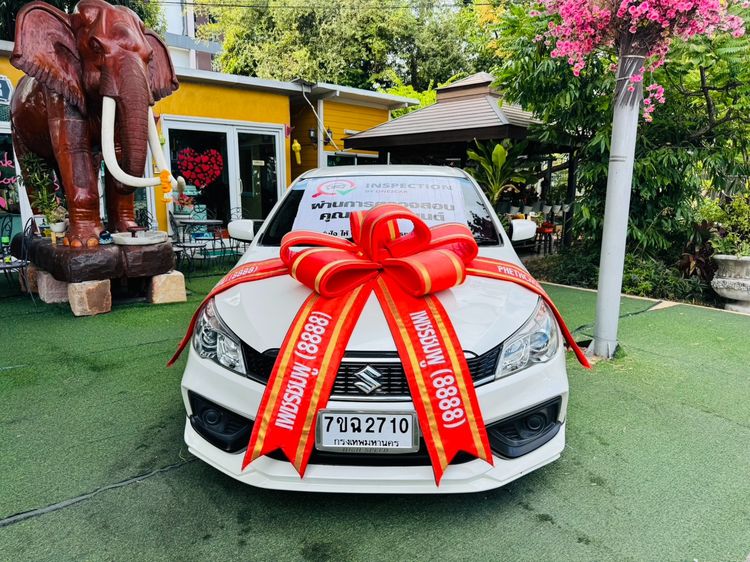 รถ Suzuki Ciaz 1.2 GL สี ขาว