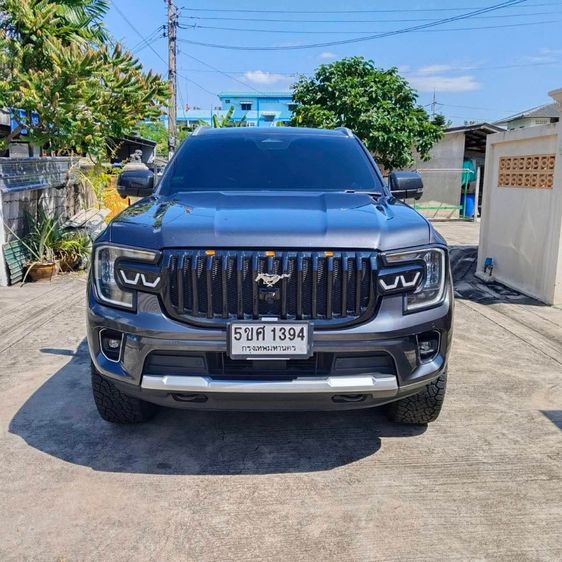 รถ Ford Everest 2.0 Bi-Turbo Titanium+ สี เทา