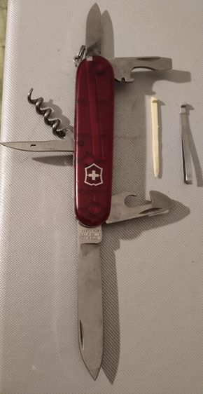 มีดพับ อเนกประสงค์ Victorinox Swiss made ของแท้ มือสอง

 รูปที่ 2