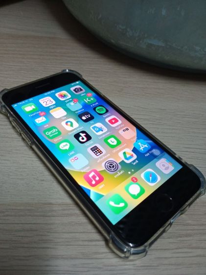 ขาย iPhone 8 หรือนำ iPhone 8 Plus มาแลกเปลี่ยนกันได้ ไม่่มีค่าแลกเปลี่ยน สนใจทักด่วนครับ