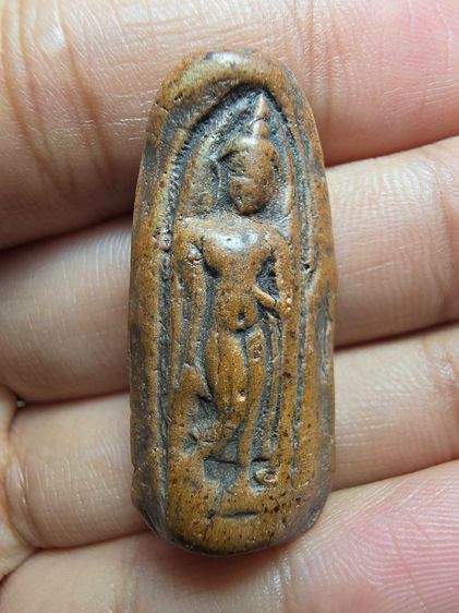 พระลีลาเม็ดขนุน AA004