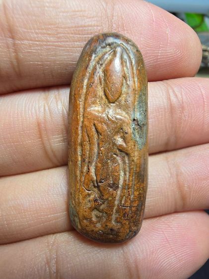 พระลีลาเม็ดขนุน AA006