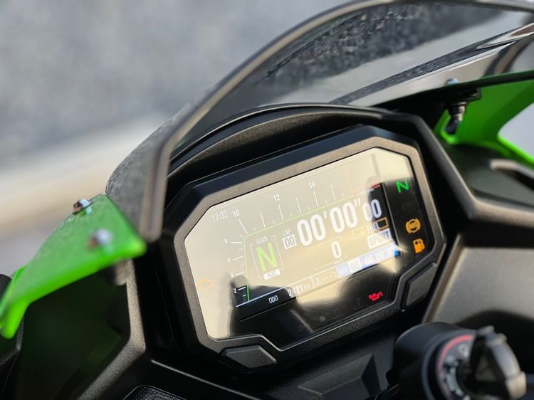 Kawasaki Zx4R SE ปี 2023 ไมล์ 2xxx รูปที่ 15