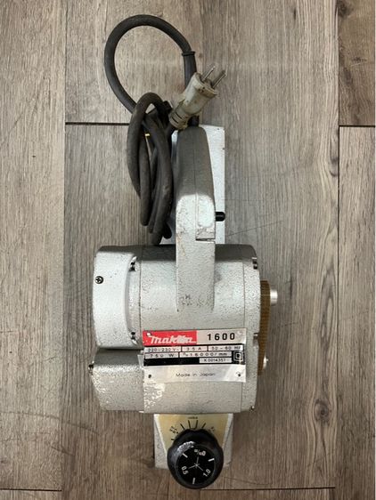 กบไสไม้ไฟฟ้า MAKITA รุ่น1600 รูปที่ 4