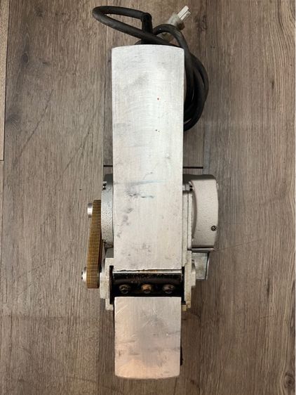 กบไสไม้ไฟฟ้า MAKITA รุ่น1600 รูปที่ 3