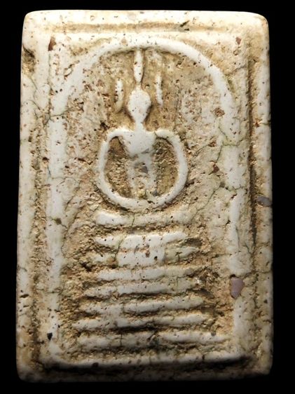 พระสมเด็จครับคราบเหงื่อไคลติดไม่ได้ล้างครับ