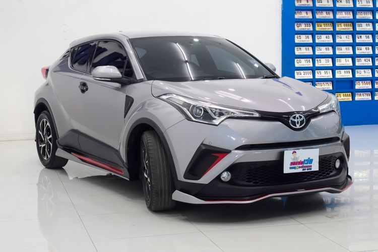 Toyota C-HR 2019 1.8 Mid Sedan เบนซิน ไม่ติดแก๊ส เกียร์อัตโนมัติ เทา รูปที่ 3