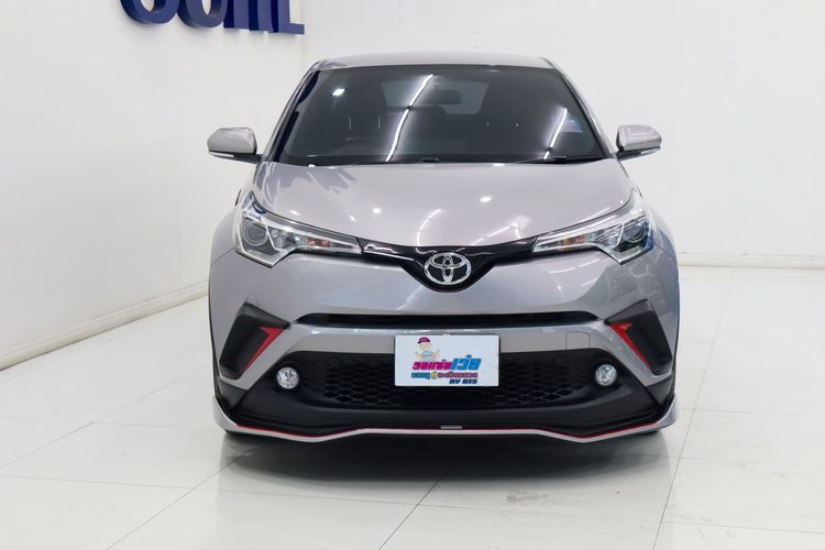 Toyota C-HR 2019 1.8 Mid Sedan เบนซิน ไม่ติดแก๊ส เกียร์อัตโนมัติ เทา รูปที่ 2