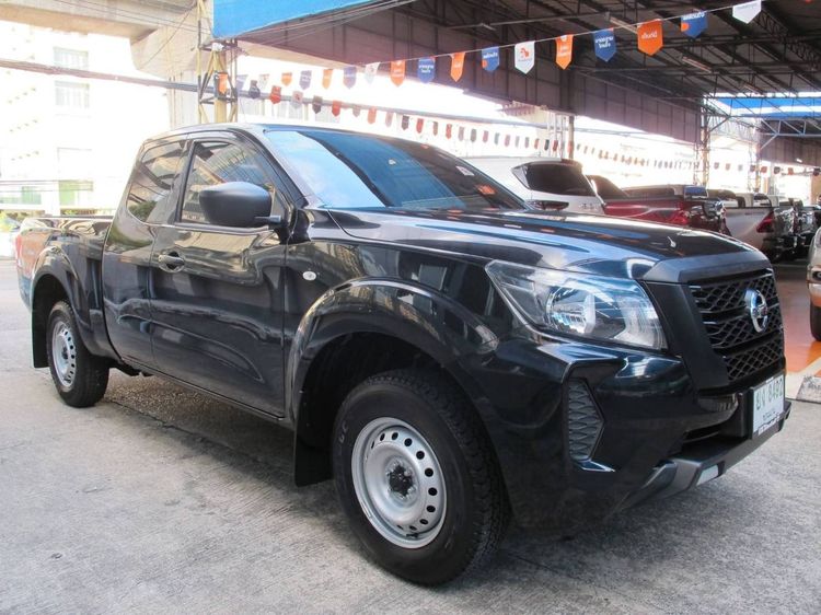 Nissan Navara 2025 2.3 Calibre E Pickup ดีเซล ไม่ติดแก๊ส เกียร์ธรรมดา ดำ รูปที่ 2