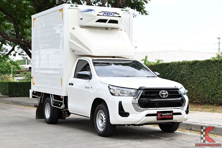 รถ Toyota Hilux Revo 2.4 Entry สี ขาว