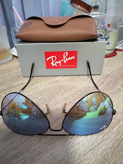 แว่นกันแดด