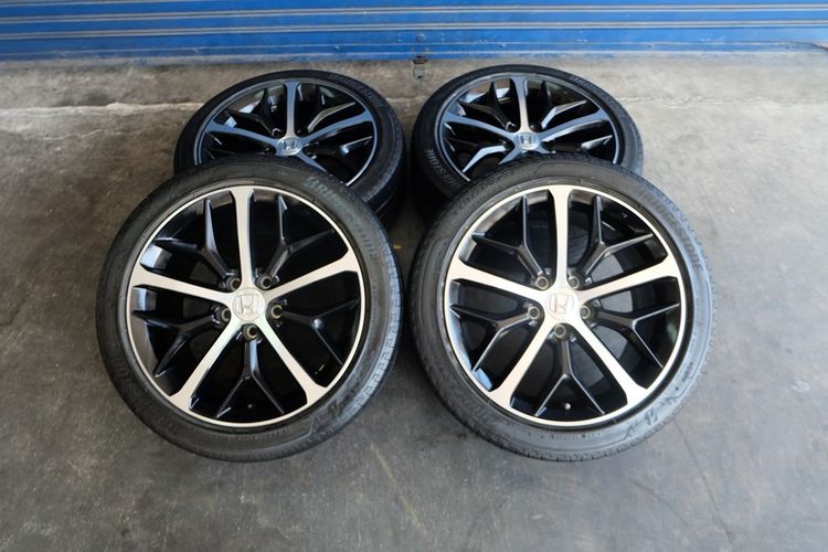 🚘 Civic FE eHev 18 นิ้ว + ยาง Bridgestone  T005A  ขนาด 235 45-18  ปี22 