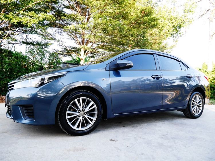 รถ Toyota Altis 1.8 E สี เทา