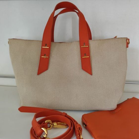 กระเป๋า CHARLES KEITH มือสองขายตามสภาพกรุณาอ่านรายระเอียดของคนรับได้กับของมือสอง รูปที่ 4