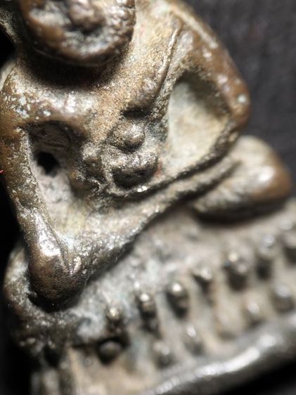 พระชัยวัฒน์เนื้อโลหะครับ รูปที่ 6