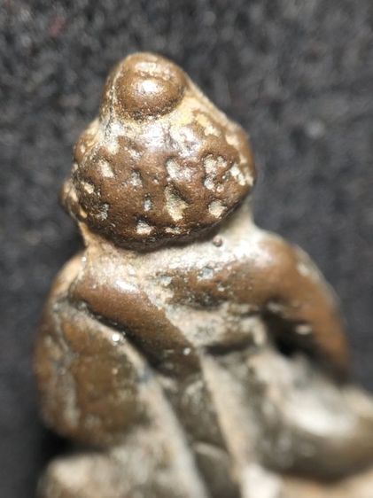 พระชัยวัฒน์เนื้อโลหะครับ รูปที่ 8