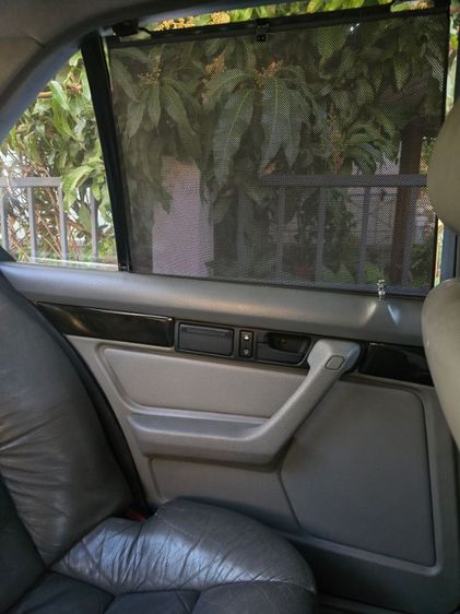 BMW Series 5 1997 525i Sedan เบนซิน ไม่ติดแก๊ส เกียร์อัตโนมัติ ดำ รูปที่ 4