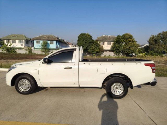 Mitsubishi Triton 2018 2.5 GL Pickup ดีเซล เกียร์ธรรมดา ขาว รูปที่ 3