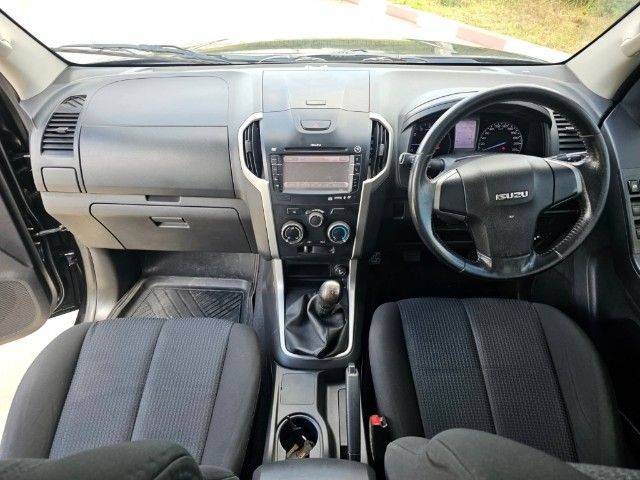 Isuzu D-MAX 2013 2.5 Hi-Lander Ddi i-TEQ Pickup ดีเซล เกียร์ธรรมดา ดำ รูปที่ 3