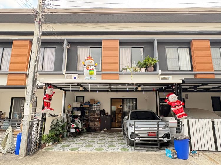 ทาวน์โฮม2ชั้น ต่อเติมครบ พร้อมเข้าอยู่