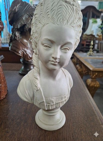 ​รูปปั้นประดับบ้านสไตล์ฝรั่งเศส เพิ่มความหรูหรา