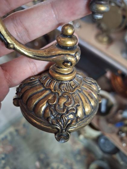 ของสะสมหายาก เชิงเทียนทองเหลืองอิตาลีดีไซน์คลาสสิก สภาพสวยสมบูรณ์" รูปที่ 2