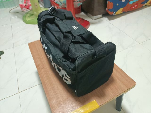 ส่งต่อกระเป๋าดัฟเฟิล Adidas Essentials Linear  รูปที่ 9