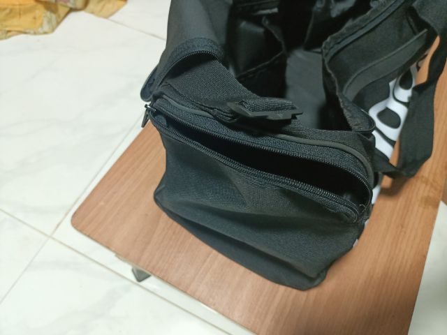 ส่งต่อกระเป๋าดัฟเฟิล Adidas Essentials Linear  รูปที่ 5