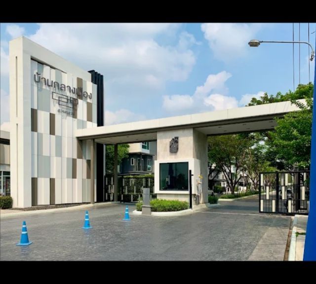 AP (Thailand) 2020 มีบางส่วน ใช่ ขายบ้านทาวเฮ้า3ชั้นหลังมุม 3นอน3น้ำพื้รที่22ครว. ทบ.กลางเทืองาวนหลวง ร9 รูปที่ 2