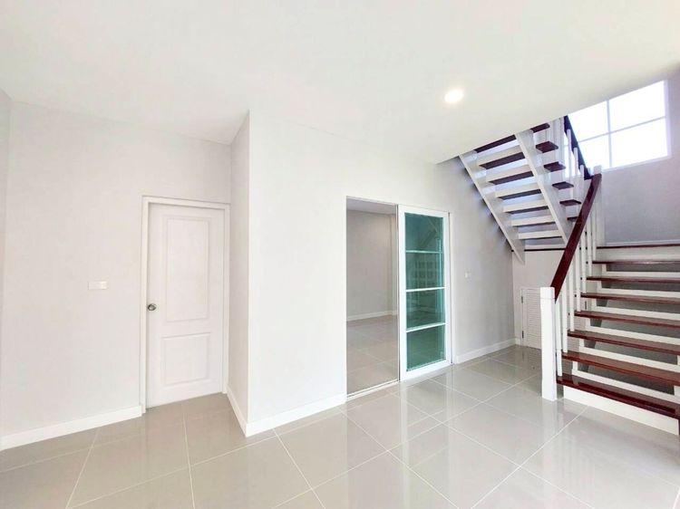 มีบางส่วน 2025 ใกล้รถไฟฟ้าสะพานใหม่ ทางด่วน เดินทางเข้าเมืองง่ายสุดๆ ที่ คาซ่าวิลล์ วัชรพล หลังริมท้ายซอย 29 ตร.ว. รูปที่ 4