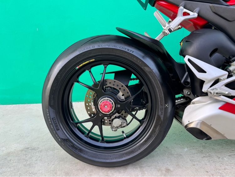 Ducati Panigale V4S แต่งR สีแดง ปี21จด22 วิ่ง 3,000 โล กุ รูปที่ 10