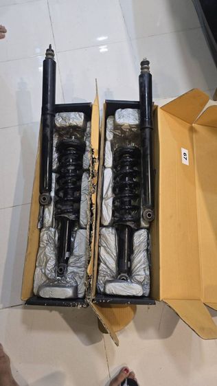 ขายโช็คMU-X     แท้ถอดใช้ไม่ถึงปี สนใจมาดูก่อนได้คับ รูปที่ 3