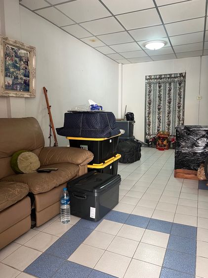 อื่นๆ สร้างเสร็จก่อน 2010 ไม่มี ไม่ใช่ ทาวน์เฮ้าส์ 2 ชั้น 3 นอน 2 น้ำ หมู่บ้านกานดา พระราม 2 รูปที่ 3