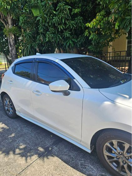 Mazda Mazda 2 2019 1.3 High Plus Utility-car เบนซิน ไม่ติดแก๊ส เกียร์อัตโนมัติ ขาว รูปที่ 2