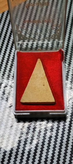 ที่ระลึกสร้างโบสถ์ หลวงพ่อกาหลง วัดเขาแหลม จ.สระแก้ว รูปที่ 2