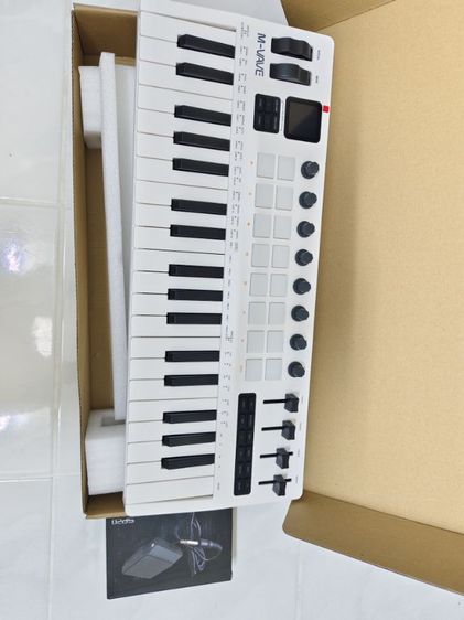 คีบอร์ดไร้สาย MVAVE-SMK37PRO พร้อมpedal