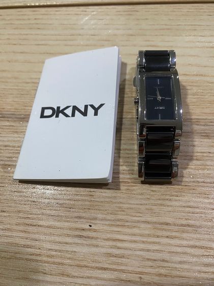 นาฬิกาข้อมือสุภาพสตรี DKNY รุ่น NY-8032  รุ่นนี้เป็นนาฬิกาดีไซน์ Ceramic Bangle สแตนเลสสตีลผสมเซรามิกสีดำ รูปที่ 8