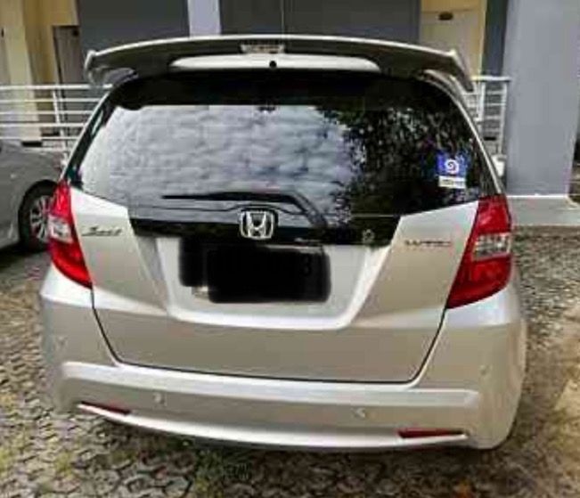 Honda Jazz 2011 1.5 Cool Sedan เบนซิน เกียร์อัตโนมัติ เทา รูปที่ 3