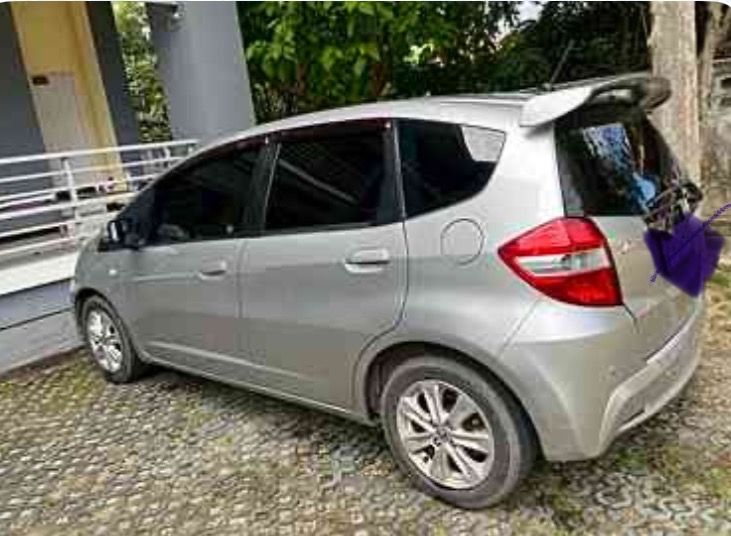 Honda Jazz 2011 1.5 Cool Sedan เบนซิน เกียร์อัตโนมัติ เทา รูปที่ 2