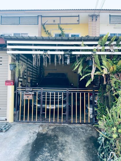 ทาวน์เฮาส์ 2 ชั้น ในหมู่บ้านบ้านสวนมหาชัย