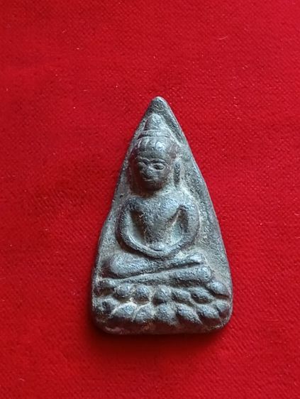 พระเนื้อชินเก่าไม่ทราบที่