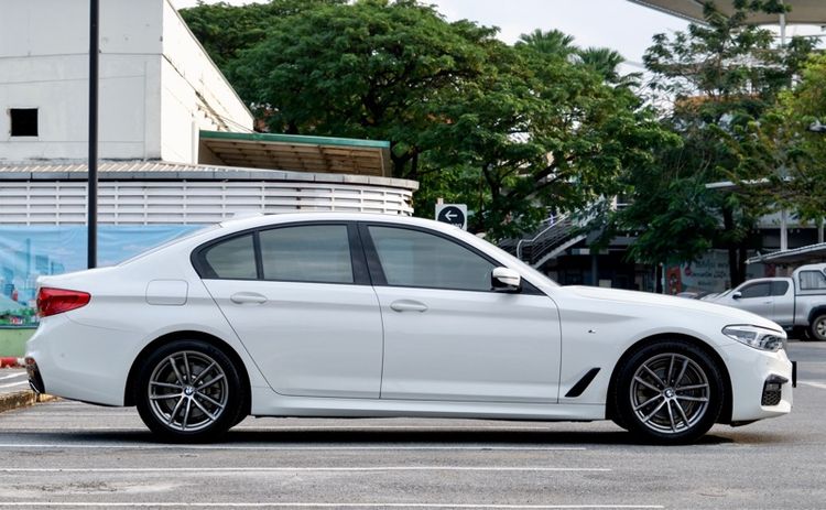 BMW Series 5 2020 520d Sedan ดีเซล ไม่ติดแก๊ส เกียร์อัตโนมัติ ขาว รูปที่ 4