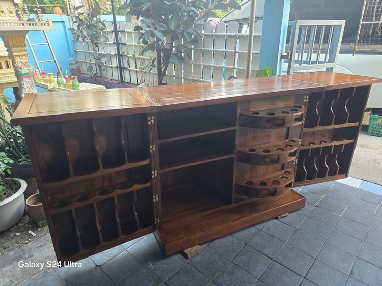 ตู้ไม้สักแท้ เคาน์เตอร์ ตู้เก็บไวน์