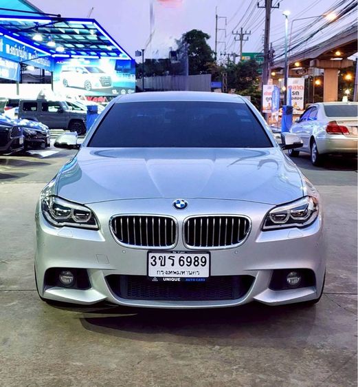 BMW Series 5 2015 525d Sedan ดีเซล ไม่ติดแก๊ส เกียร์อัตโนมัติ บรอนซ์เงิน รูปที่ 2