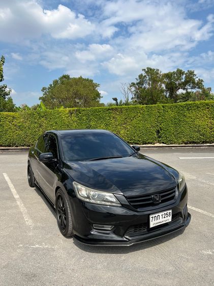 รถ Honda Accord 2.0 EL NAVI สี ดำ