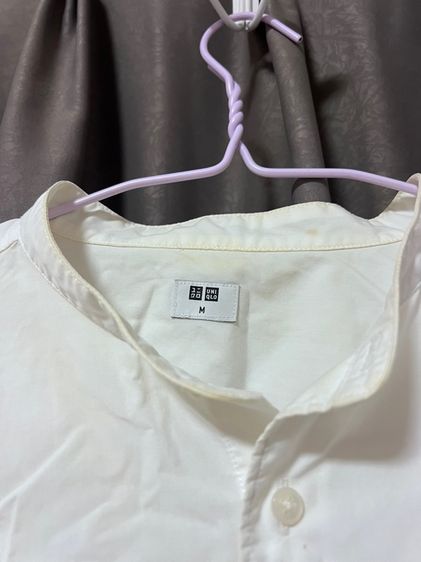 เสื้อเชิ้ต Uniqlo รูปที่ 2